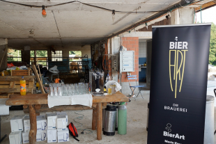 Gemütlich Zusammen und ein Bier von BierArt